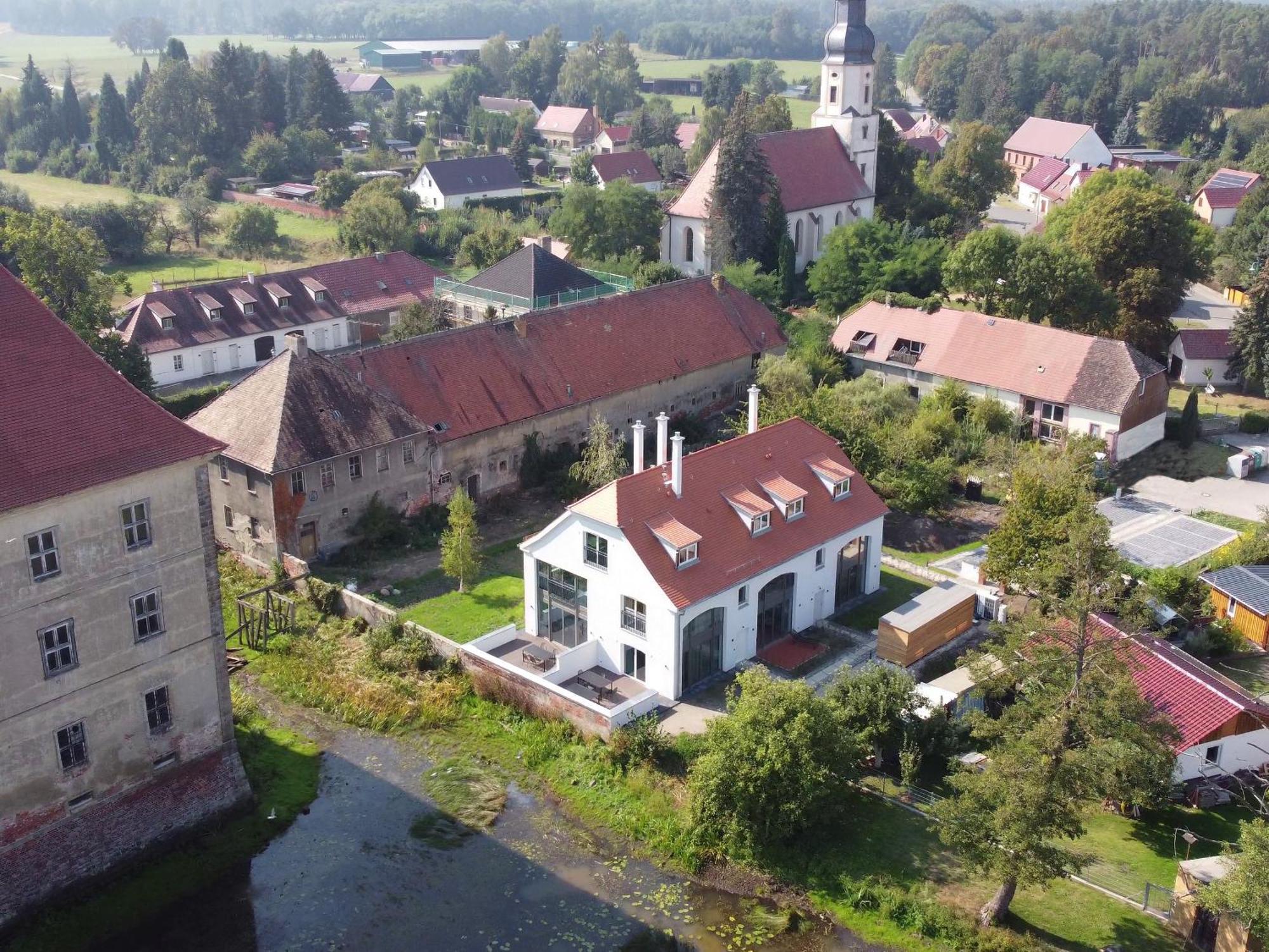 Resort "Schloss Reinharz" Бад-Шмидеберг Экстерьер фото